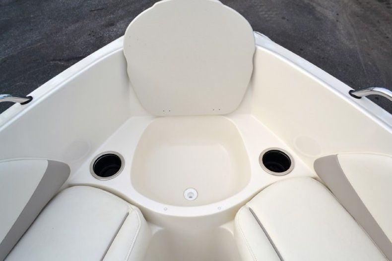 Thumbnail 60 for New 2013 Stingray 191 LX Bowrider boat for sale in West Palm Beach, FL