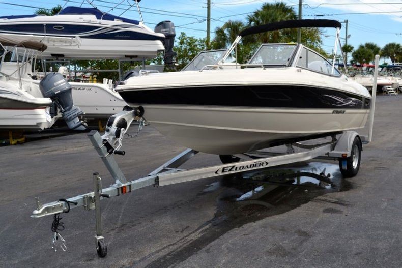Thumbnail 3 for New 2013 Stingray 191 LX Bowrider boat for sale in West Palm Beach, FL