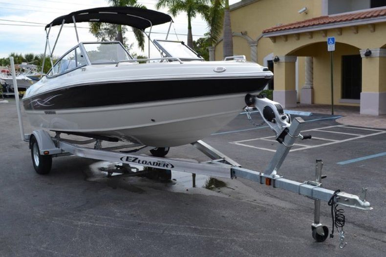 Thumbnail 9 for New 2013 Stingray 191 LX Bowrider boat for sale in West Palm Beach, FL