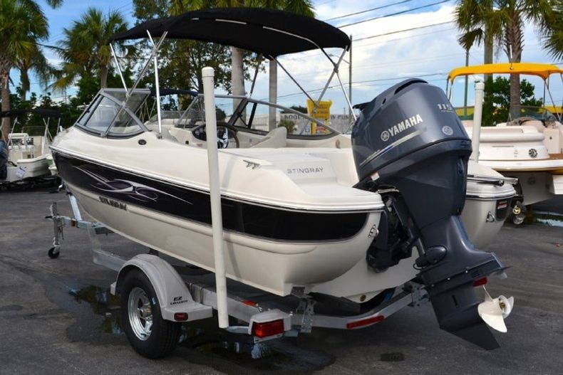 Thumbnail 13 for New 2013 Stingray 191 LX Bowrider boat for sale in West Palm Beach, FL
