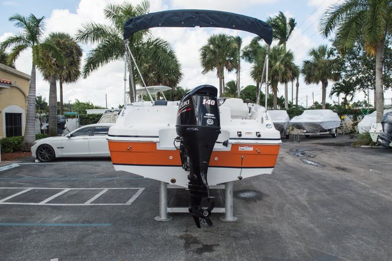 Thumbnail 11 for New 2015 Hurricane SunDeck Sport SS 188 OB boat for sale in West Palm Beach, FL