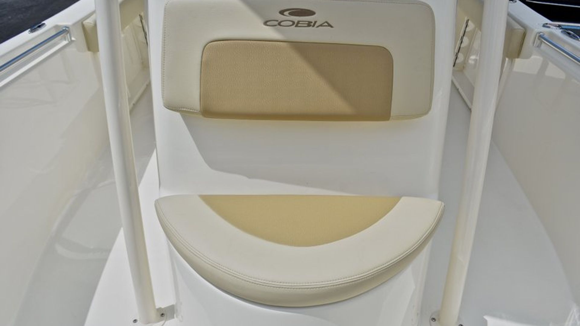 New 2017 Cobia 201 Center Console #T048 image 41