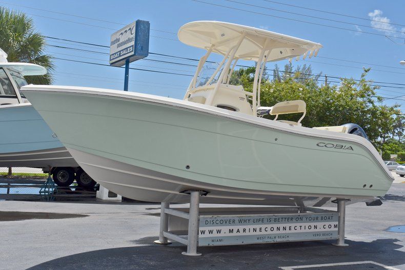 Thumbnail 3 for New 2017 Cobia 201 Center Console boat for sale in West Palm Beach, FL