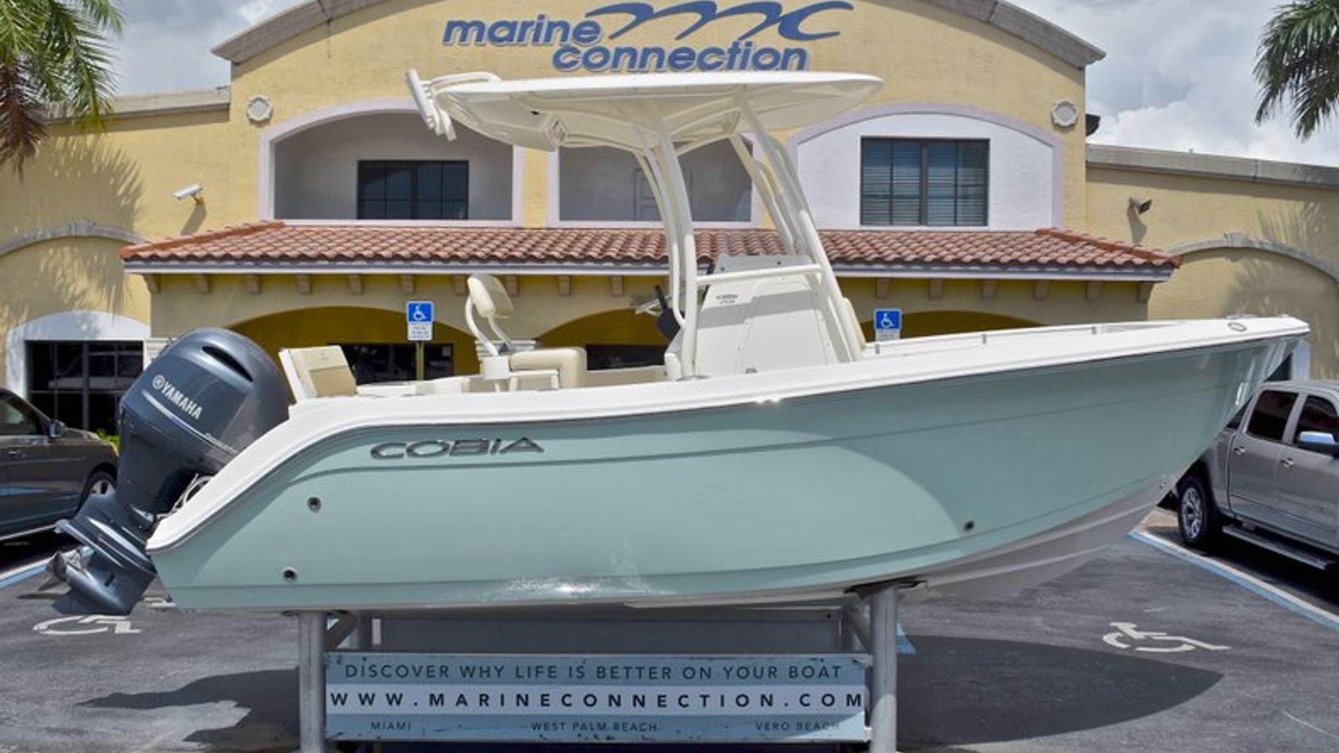 New 2017 Cobia 201 Center Console #T048 image 1