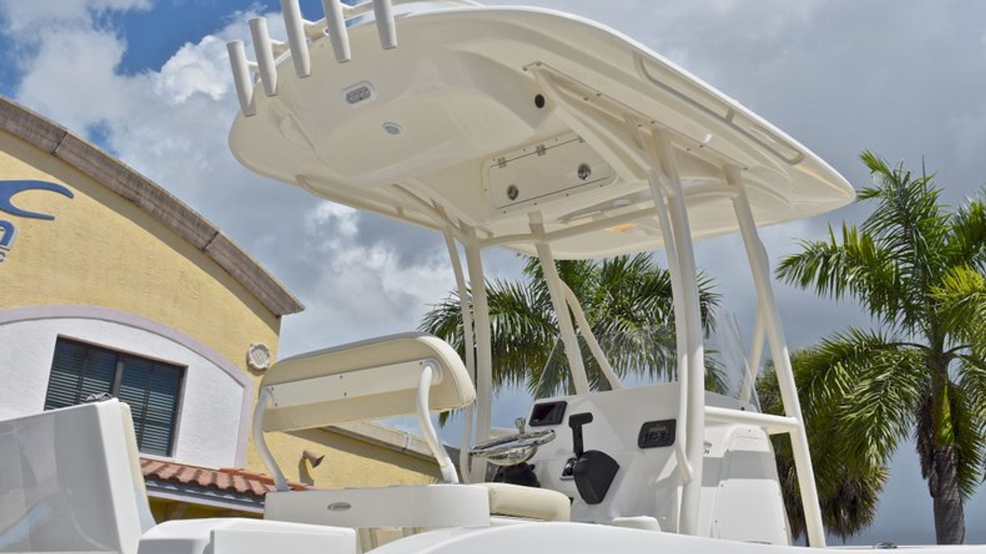 New 2017 Cobia 201 Center Console #T048 image 10