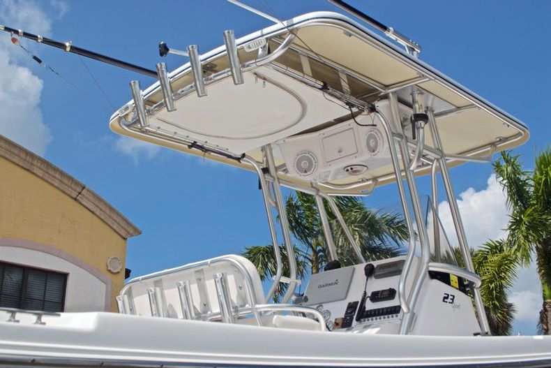 Thumbnail 9 for Used 2010 Pro-Line 23 Sport Center Console boat for sale in West Palm Beach, FL