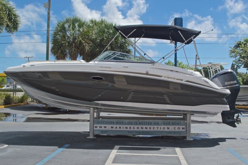 Thumbnail 4 for New 2017 Hurricane SunDeck SD 2400 OB boat for sale in West Palm Beach, FL