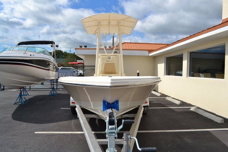 Thumbnail 2 for New 2015 Pathfinder 2300 HPS Bay Boat boat for sale in Vero Beach, FL