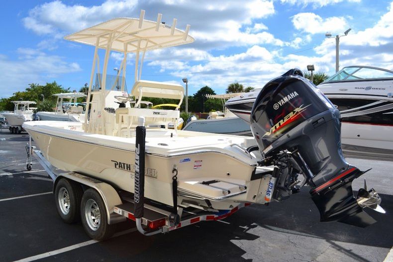 Thumbnail 4 for New 2015 Pathfinder 2300 HPS Bay Boat boat for sale in Vero Beach, FL