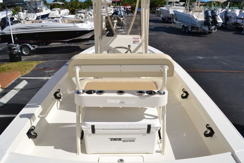 Thumbnail 11 for New 2015 Pathfinder 2300 HPS Bay Boat boat for sale in Vero Beach, FL