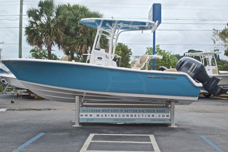 Thumbnail 5 for New 2017 Sportsman Heritage 211 Center Console boat for sale in West Palm Beach, FL