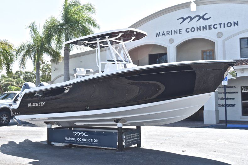 Thumbnail 3 for New 2019 Blackfin 242CC Center Console boat for sale in West Palm Beach, FL