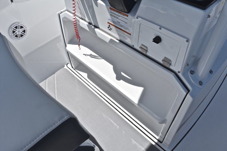 Thumbnail 48 for New 2019 Blackfin 242CC Center Console boat for sale in West Palm Beach, FL