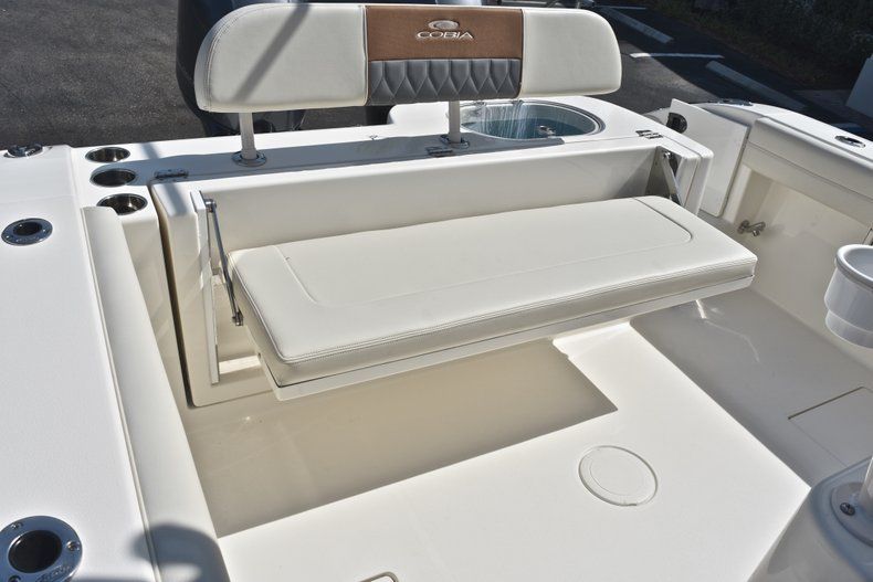 Thumbnail 16 for New 2019 Cobia 277 Center Console boat for sale in Miami, FL