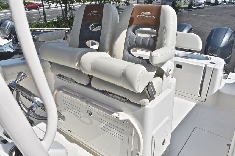 Thumbnail 35 for New 2019 Cobia 277 Center Console boat for sale in Miami, FL