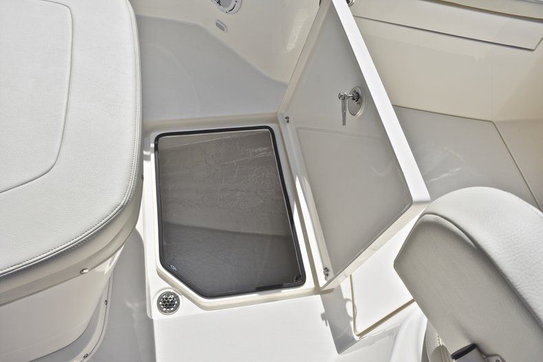 Thumbnail 51 for New 2019 Cobia 277 Center Console boat for sale in Miami, FL