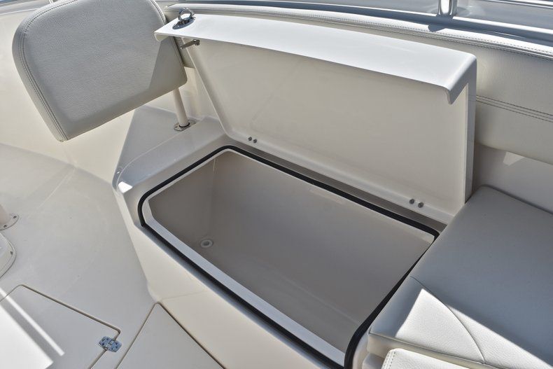 Thumbnail 59 for New 2019 Cobia 277 Center Console boat for sale in Miami, FL