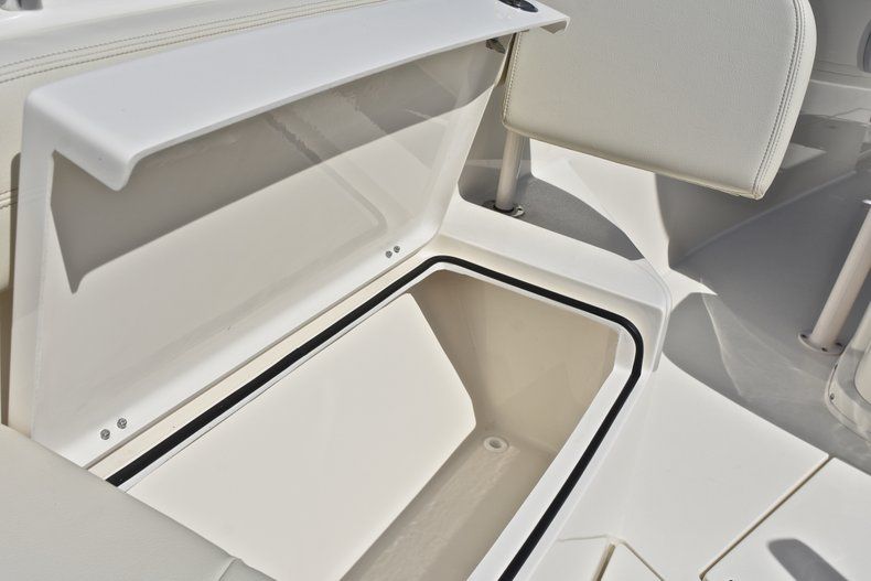 Thumbnail 61 for New 2019 Cobia 277 Center Console boat for sale in Miami, FL
