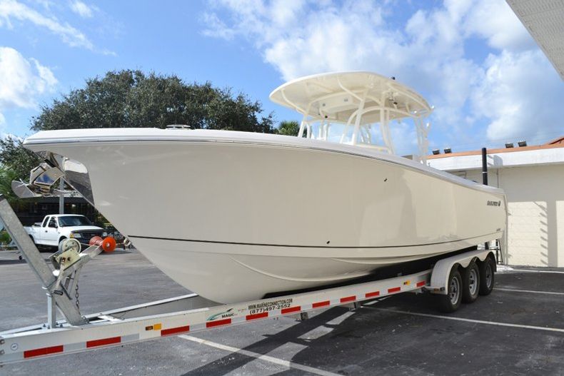 Thumbnail 3 for New 2016 Sailfish 290 CC Center Console boat for sale in West Palm Beach, FL