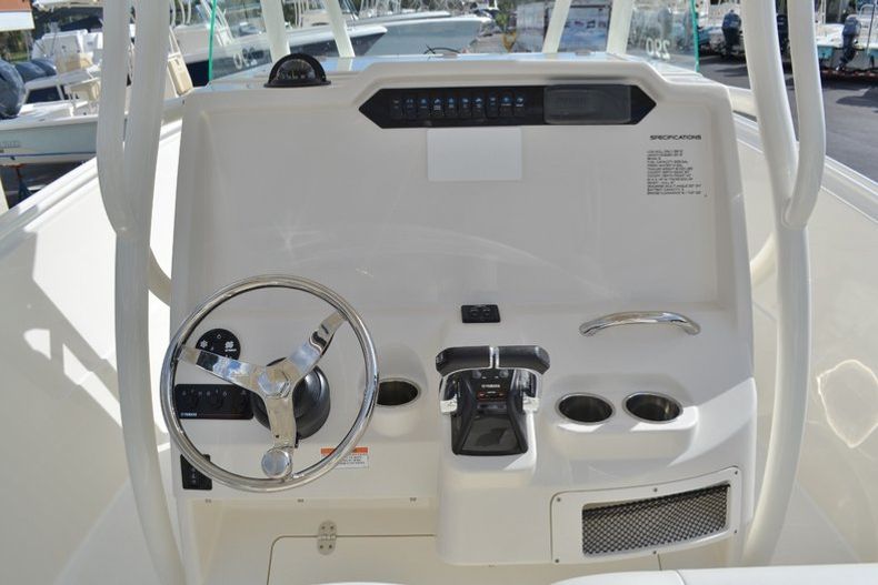 Thumbnail 11 for New 2016 Sailfish 290 CC Center Console boat for sale in West Palm Beach, FL