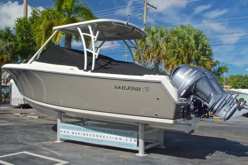 Thumbnail 13 for New 2017 Sailfish 275 Dual Console boat for sale in West Palm Beach, FL