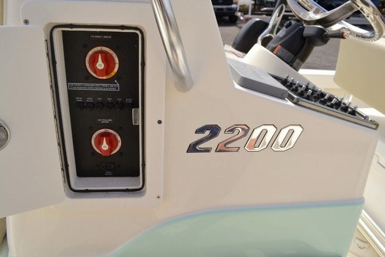 Thumbnail 22 for New 2016 Pathfinder 2200 Tournament Edition boat for sale in Vero Beach, FL