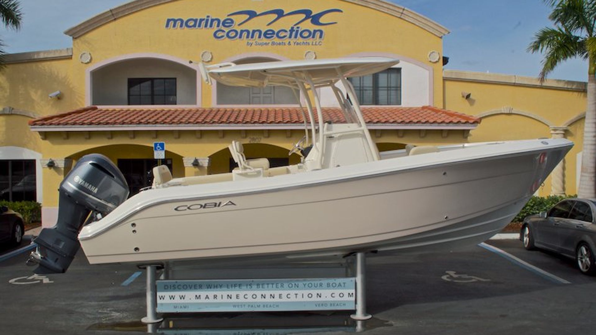 New 2017 Cobia 237 Center Console #P033 image 1