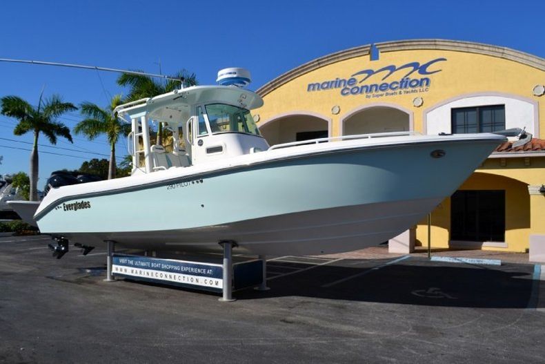 Thumbnail 1 for Used 2006 Everglades 290 Pilot boat for sale in West Palm Beach, FL
