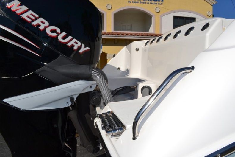Thumbnail 32 for Used 2006 Everglades 290 Pilot boat for sale in West Palm Beach, FL