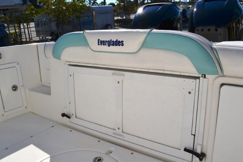 Thumbnail 48 for Used 2006 Everglades 290 Pilot boat for sale in West Palm Beach, FL