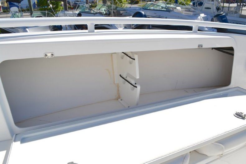 Thumbnail 114 for Used 2006 Everglades 290 Pilot boat for sale in West Palm Beach, FL