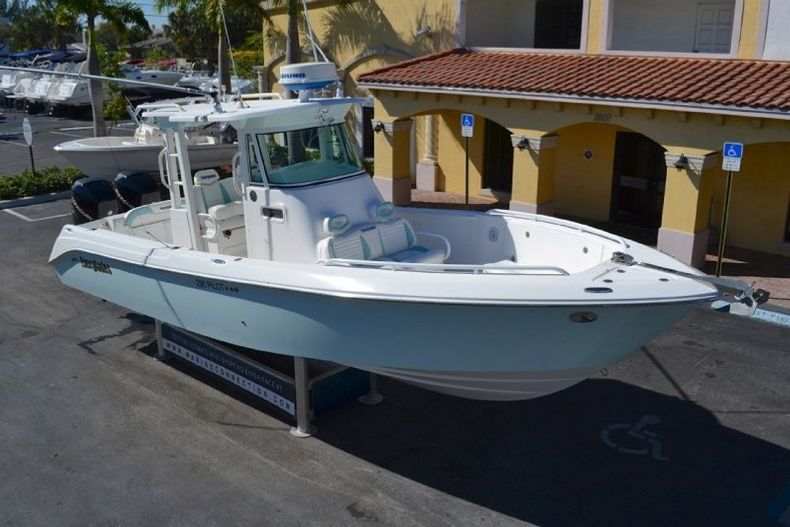 Thumbnail 137 for Used 2006 Everglades 290 Pilot boat for sale in West Palm Beach, FL