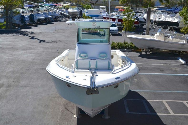 Thumbnail 138 for Used 2006 Everglades 290 Pilot boat for sale in West Palm Beach, FL