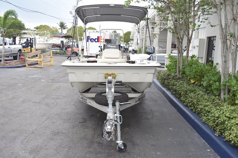 Thumbnail 3 for Used 2013 Mako Pro Skiff 17 Center Console boat for sale in West Palm Beach, FL