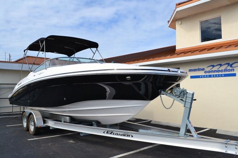 Thumbnail 1 for New 2015 Hurricane SunDeck SD 2690 OB boat for sale in West Palm Beach, FL