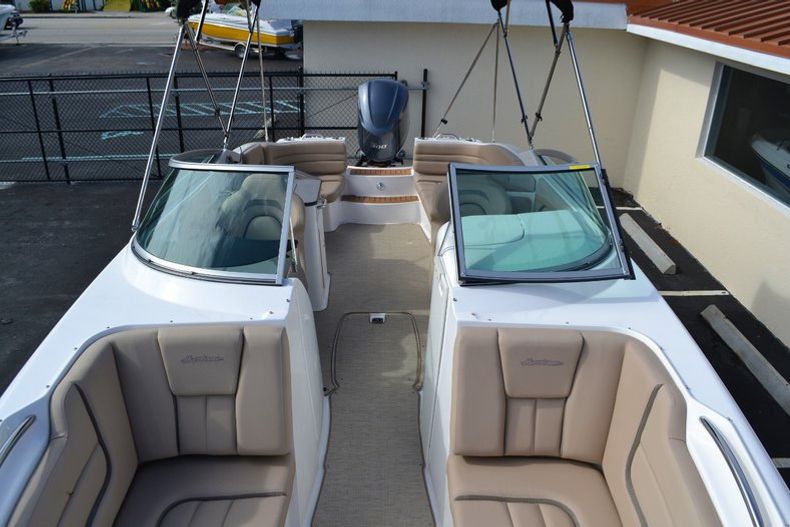 Thumbnail 14 for New 2015 Hurricane SunDeck SD 2690 OB boat for sale in West Palm Beach, FL
