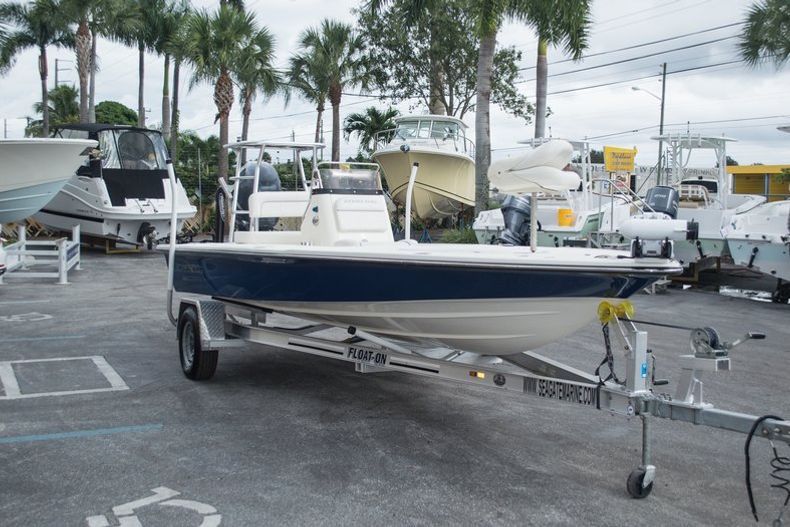 Thumbnail 2 for Used 2008 Sterling 200XS boat for sale in West Palm Beach, FL