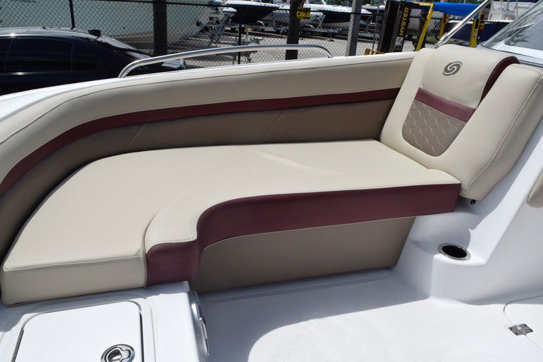 Thumbnail 46 for New 2019 Hurricane 217 SunDeck OB boat for sale in West Palm Beach, FL