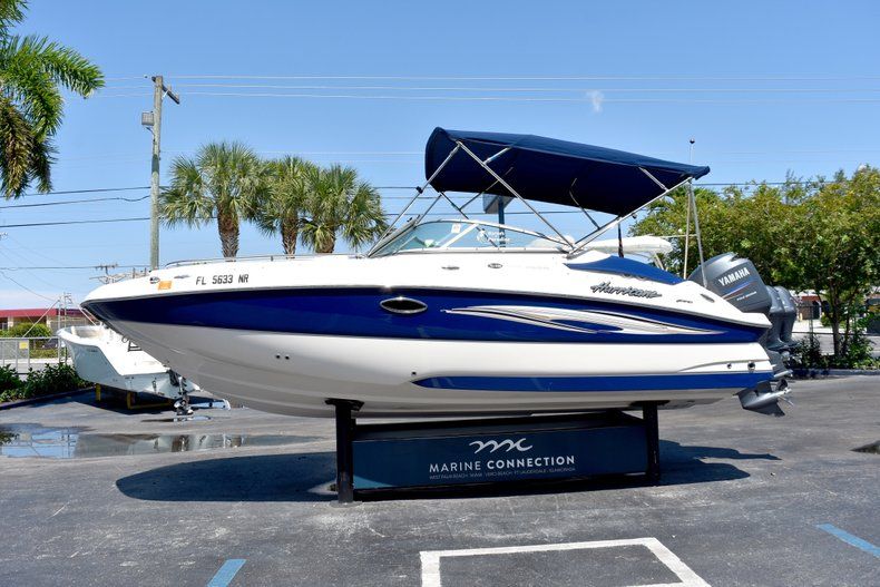 Thumbnail 5 for Used 2008 Hurricane SunDeck 220 OB boat for sale in West Palm Beach, FL