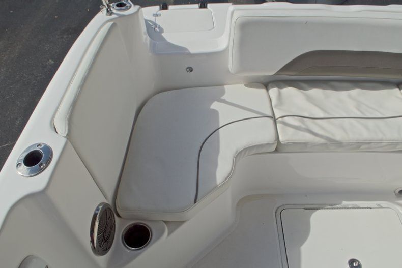 Thumbnail 13 for Used 2014 Hurricane Sundeck Sport SS 231 OB boat for sale in West Palm Beach, FL