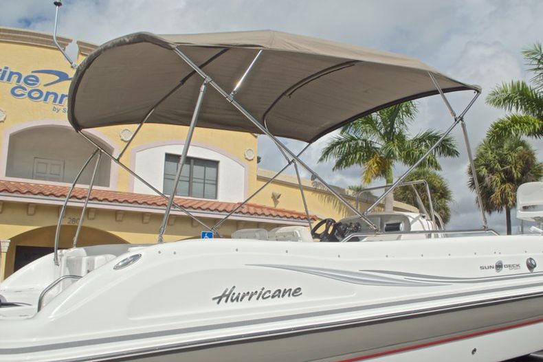Thumbnail 8 for Used 2014 Hurricane Sundeck Sport SS 231 OB boat for sale in West Palm Beach, FL
