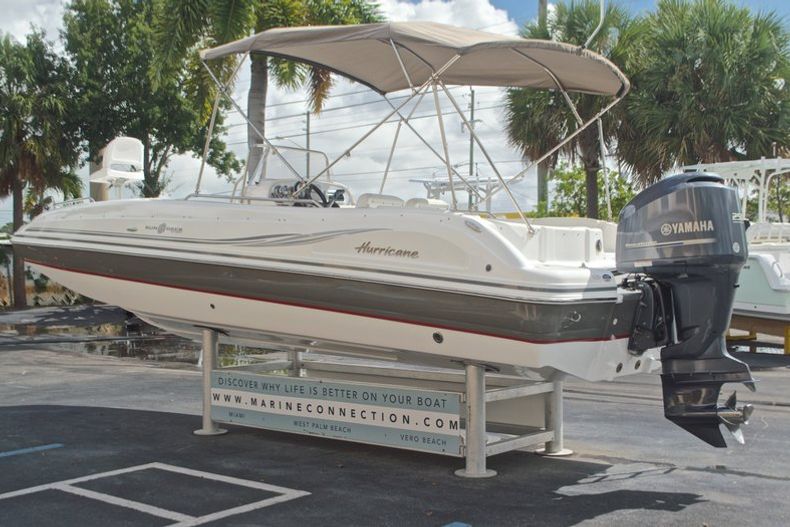Thumbnail 5 for Used 2014 Hurricane Sundeck Sport SS 231 OB boat for sale in West Palm Beach, FL