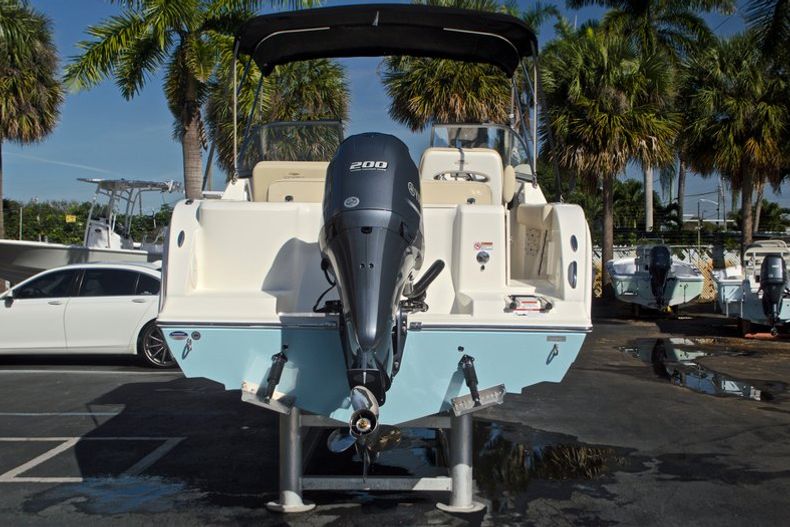 Thumbnail 9 for New 2017 Cobia 220 Dual Console boat for sale in West Palm Beach, FL