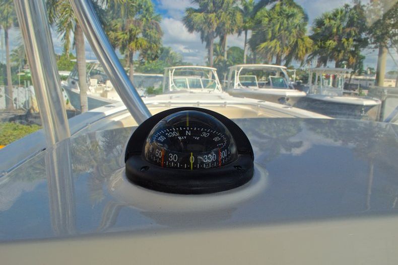 Thumbnail 26 for New 2017 Cobia 277 Center Console boat for sale in West Palm Beach, FL