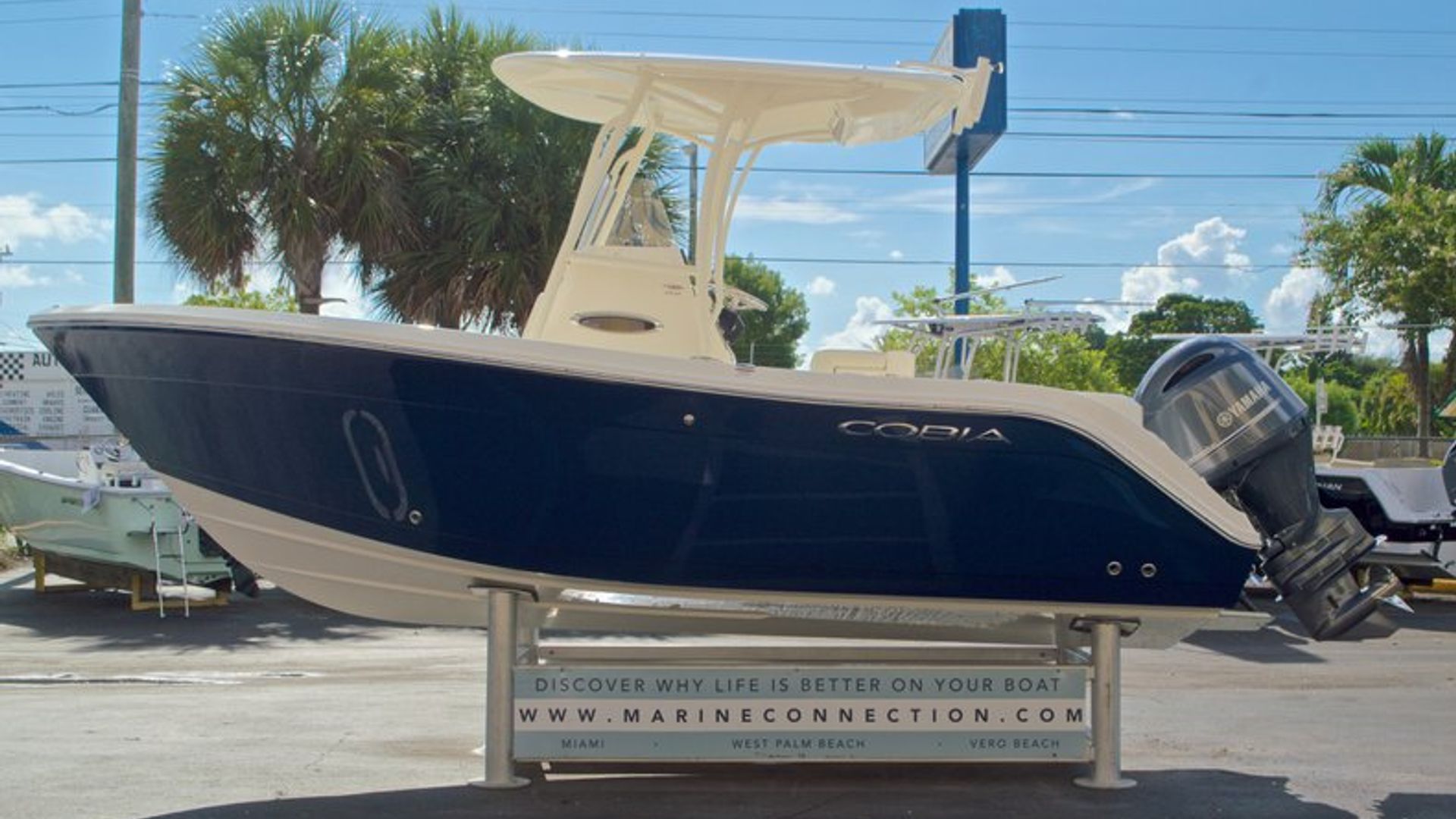 New 2017 Cobia 201 Center Console #T002 image 7