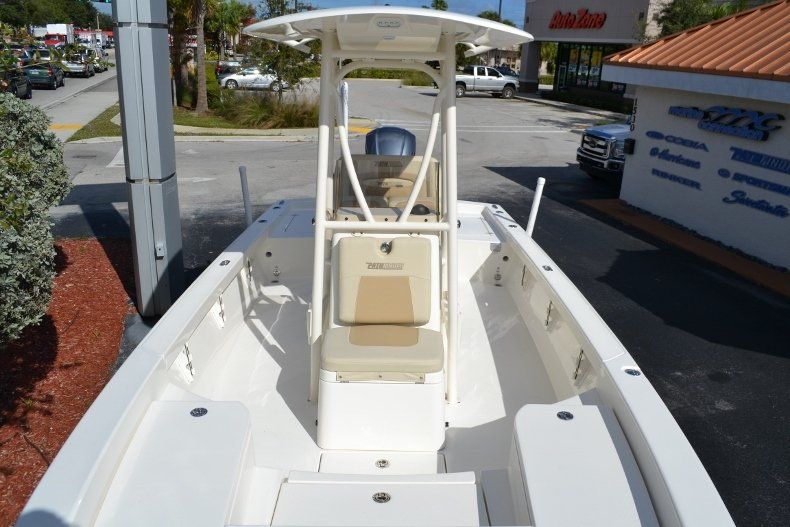 Thumbnail 17 for New 2017 Pathfinder 2600 HPS Bay Boat boat for sale in Vero Beach, FL