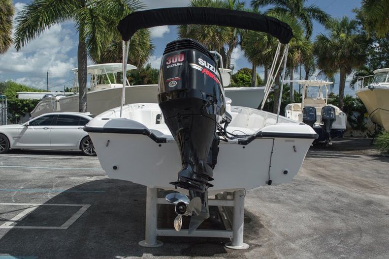 Thumbnail 6 for Used 1999 Mako BayShark 2100 boat for sale in West Palm Beach, FL