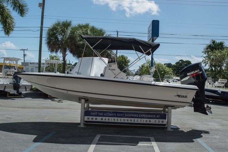 Thumbnail 31 for Used 1999 Mako BayShark 2100 boat for sale in West Palm Beach, FL