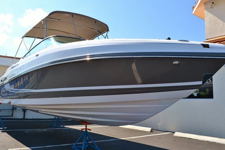 Thumbnail 11 for New 2014 Rinker Captiva 276 Bowrider boat for sale in West Palm Beach, FL
