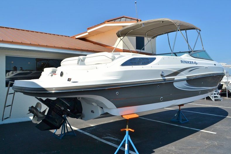 Thumbnail 8 for New 2014 Rinker Captiva 276 Bowrider boat for sale in West Palm Beach, FL